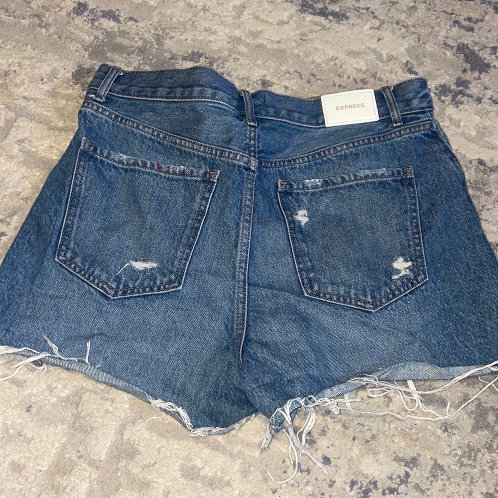 Express High waisted Mom short